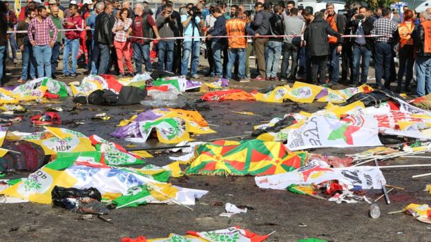 Премьер-министр Турции обвинил ИГИЛ в организации взрывов в Анкаре