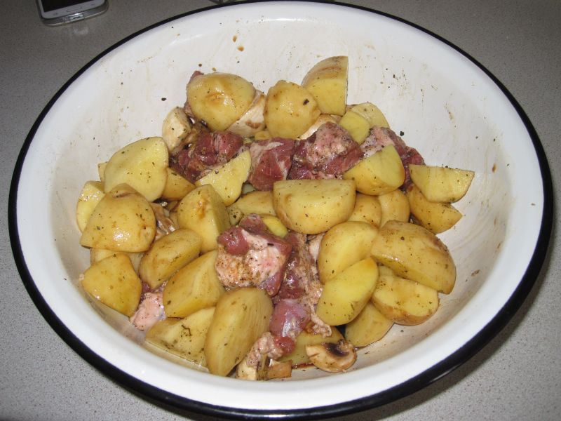 Картошка с мясом в духовке пошаговый рецепт