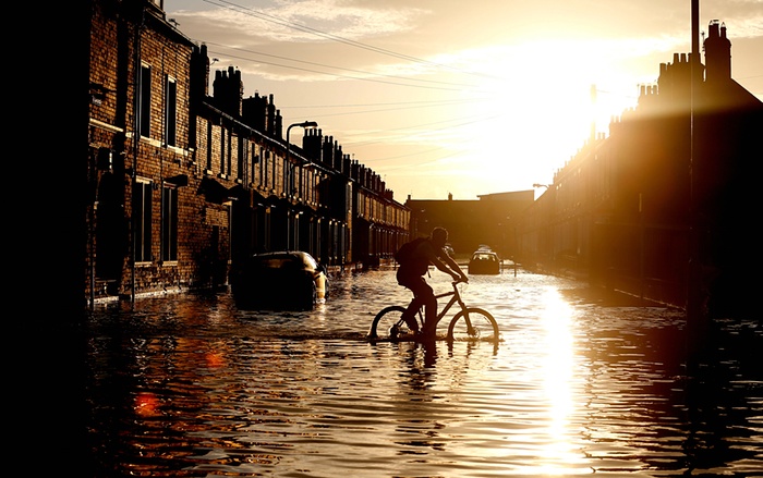 Шторм Десмонд вызвал наводнения в Великобритании