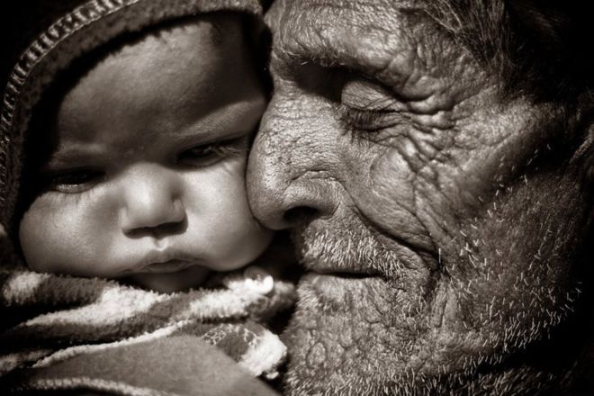 Грусть и красота увядания: подборка лучших фото пожилых людей