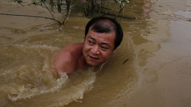 Наводнение убило 180 человек в Китае
