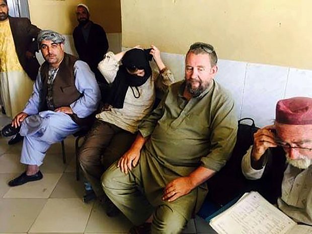 В Афганистане туристы попали в засаду