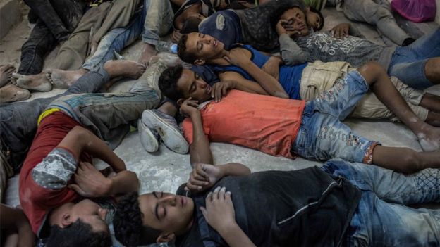 Из-за крушения судна у берегов Египта погибли сотни беженцев