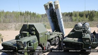 Белорусская армия поставила на боевое дежурство новый зенитный комплекс С-300
